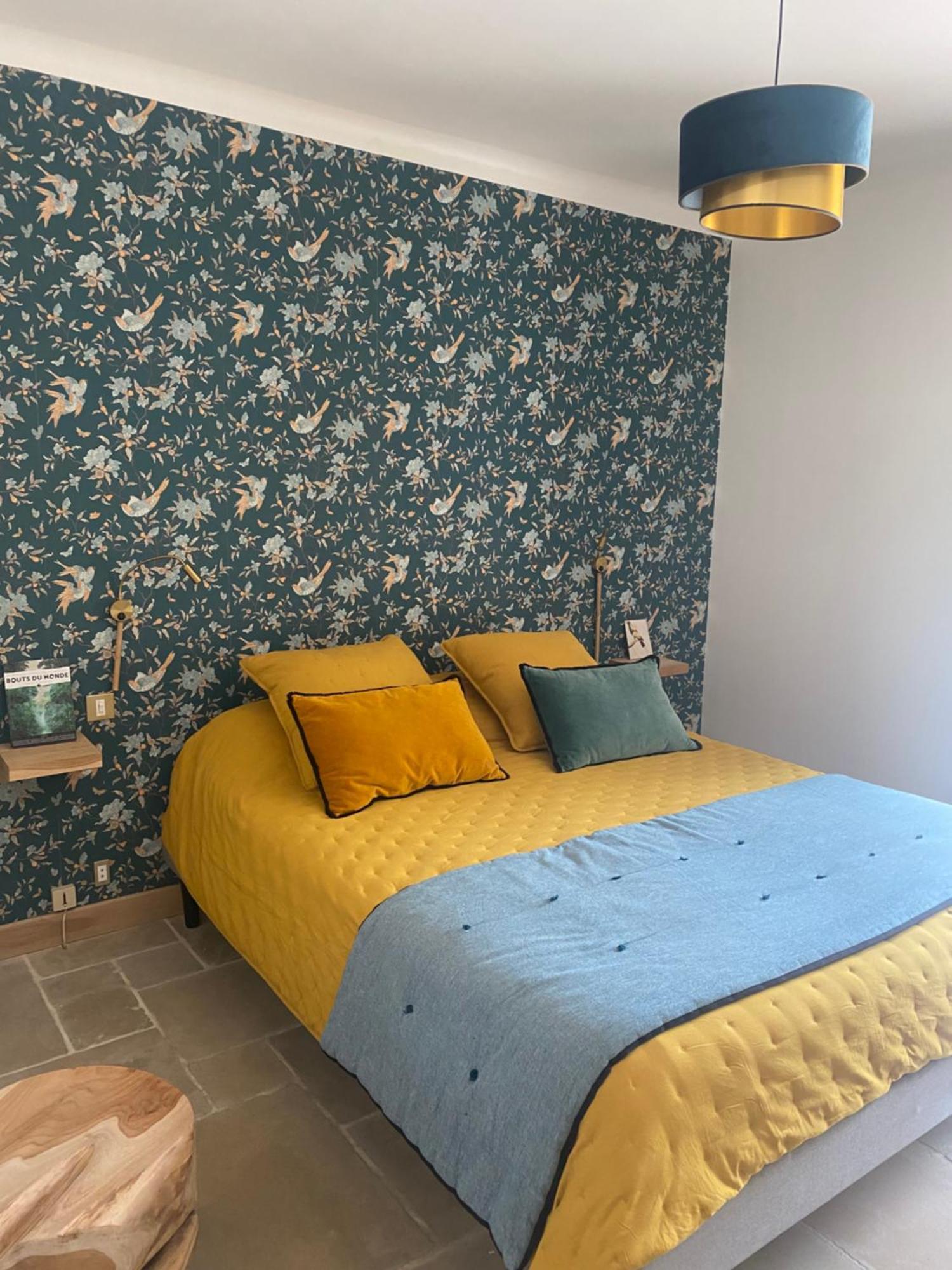 Maison Terre De Lune Mondragon Екстериор снимка